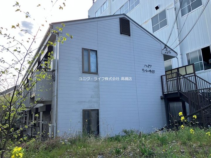 大阪府高槻市清福寺町の賃貸アパートの外観