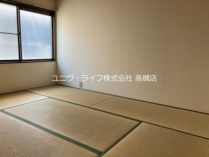 大阪府高槻市清福寺町の賃貸アパートの居間