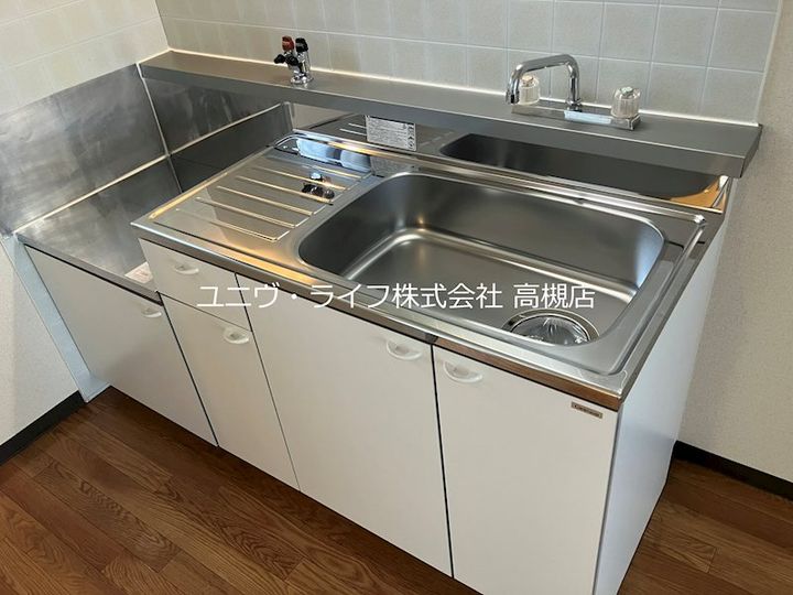 大阪府高槻市清福寺町の賃貸アパートのキッチン