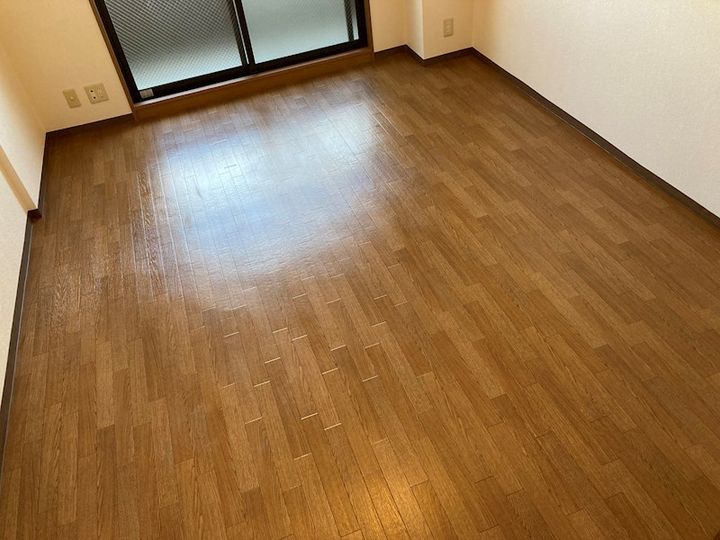 ドームイバロードの居間