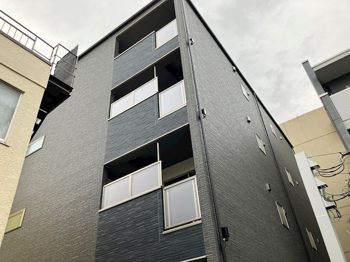 ウェルスクエア高槻の外観