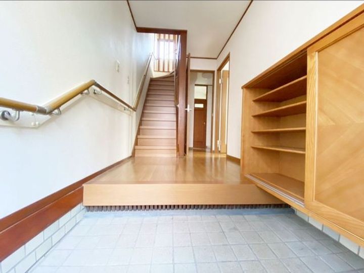 神奈川県川崎市中原区上丸子天神町の賃貸アパートの玄関