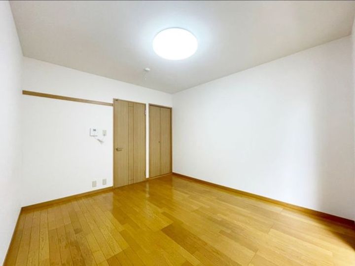 PRIMAVERA元住吉203の居間