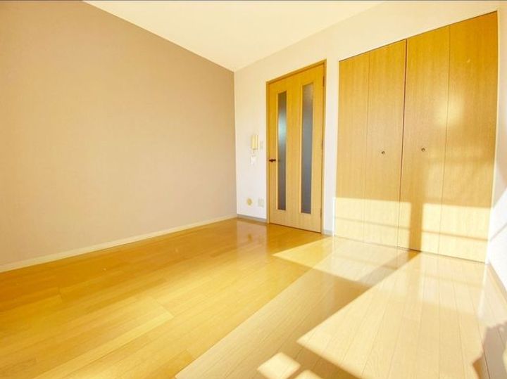 メゾンドシェティ103の居間