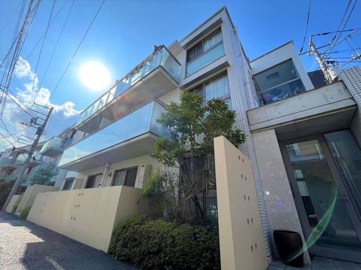 神奈川県川崎市中原区市ノ坪の賃貸マンションの外観