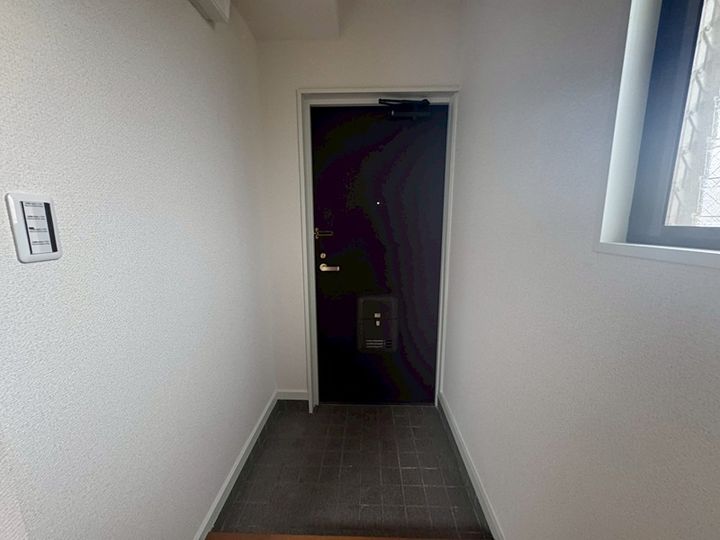 トラッドワカシマII305の玄関