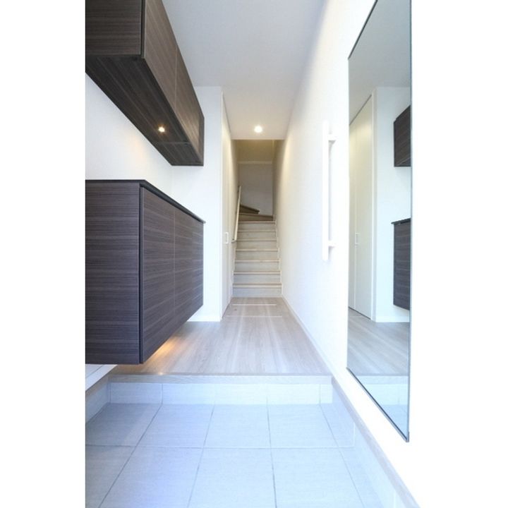 かじや坂ハウスの玄関