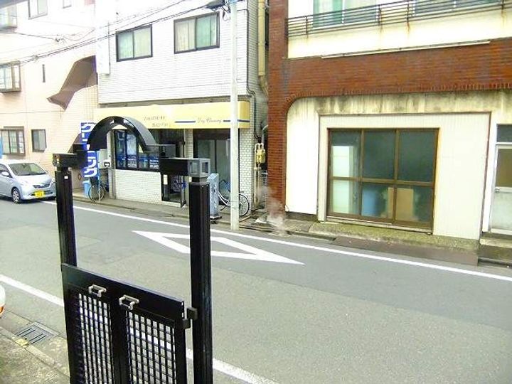 サンフェスタ202の周辺