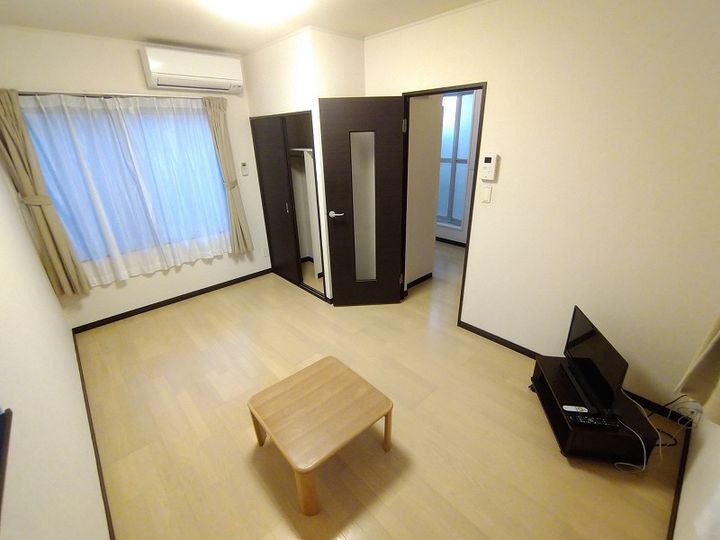 レオネクストPIMAの居間