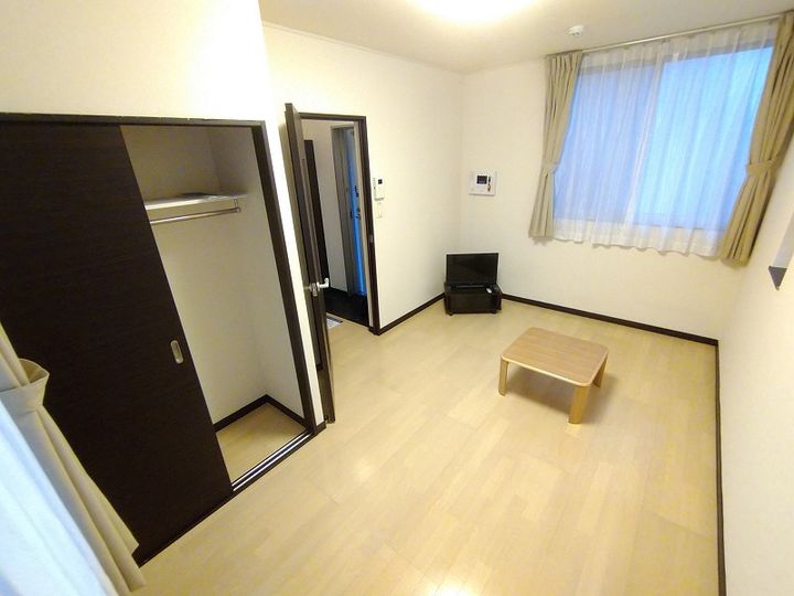 レオネクストPIMAの居間