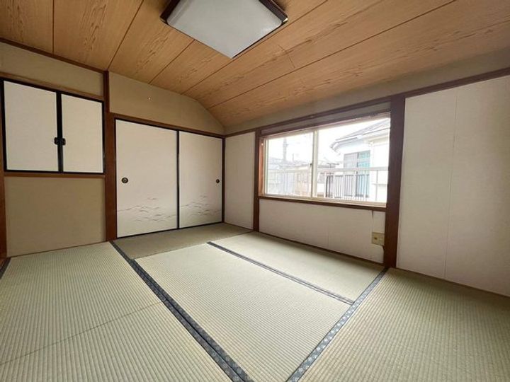 神奈川県横浜市磯子区磯子8丁目(一戸建)の賃貸物件1の居間