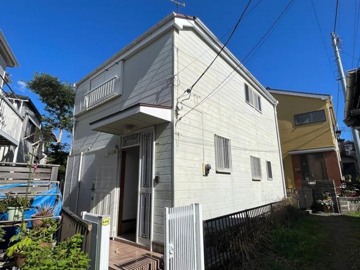 神奈川県横浜市磯子区磯子8丁目(一戸建)の賃貸物件1の外観