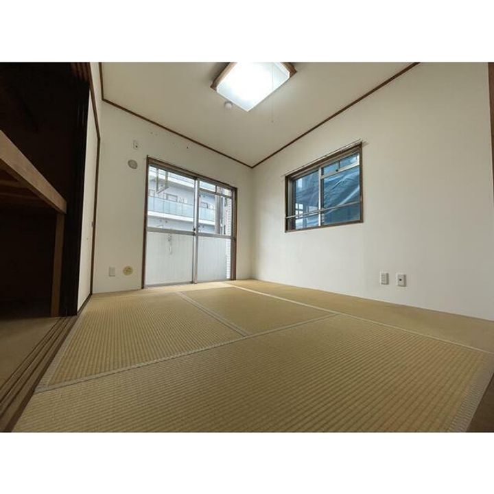 ホーユウパレス上大岡の居間
