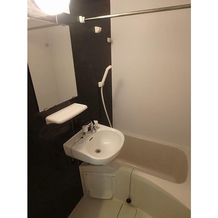 ブーローニュ上大岡103の風呂