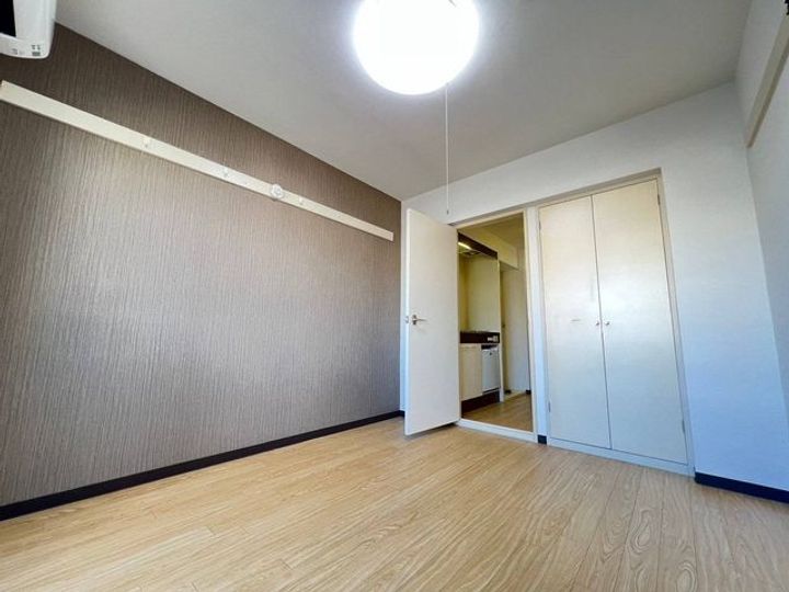 セザール第二鶴間302の居間