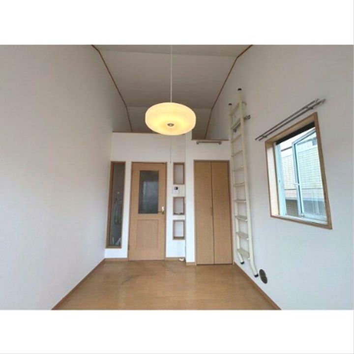 ホワイトコートの居間