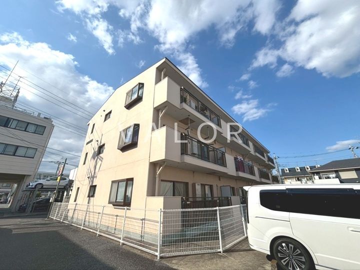 Ninety相模大野の外観