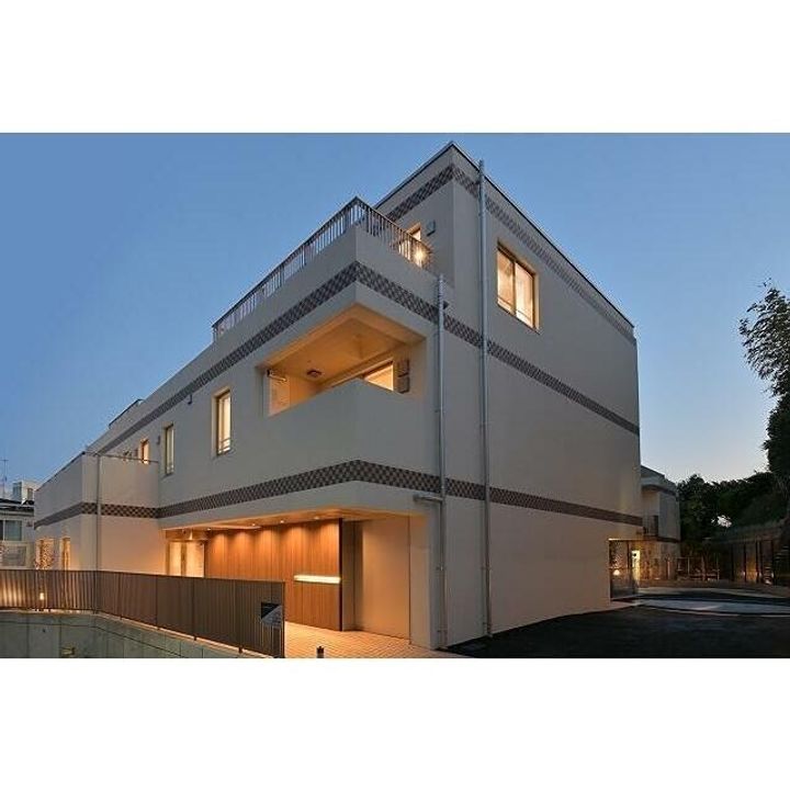 クラリティア横濱反町の外観