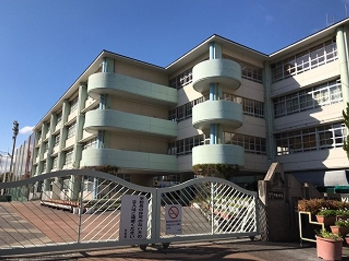 セジュール新屋敷の外観