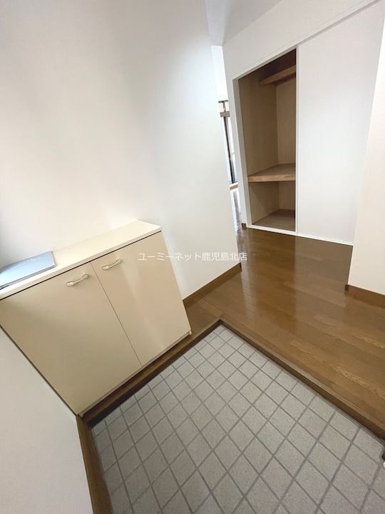 ファミールm401の玄関