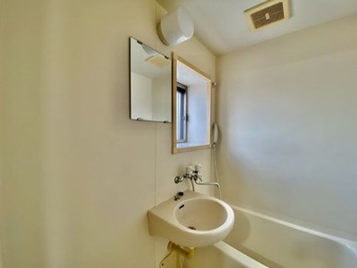 アーネスト下荒田の風呂