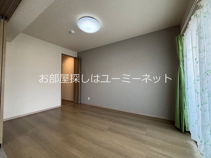 SHINE CASA107の居間