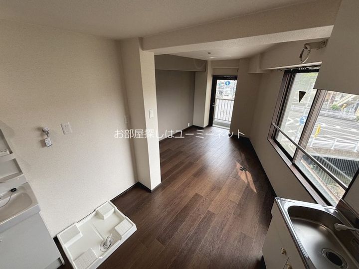 田上中央ビル318の居間