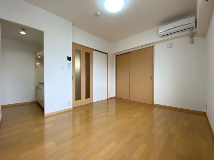 プリセント武之橋の居間