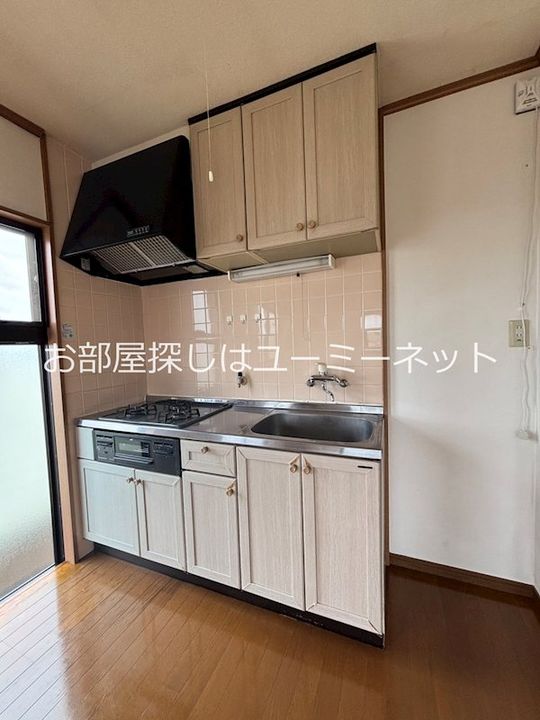 鹿児島県鹿児島市西伊敷2丁目の賃貸アパートのキッチン