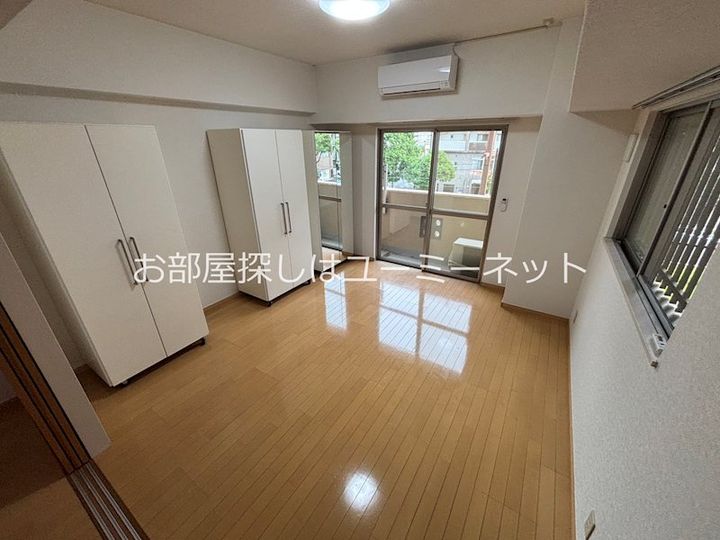 Kマンションの居間