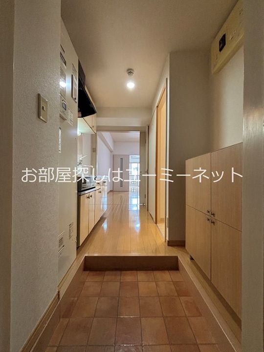 Kマンションの玄関