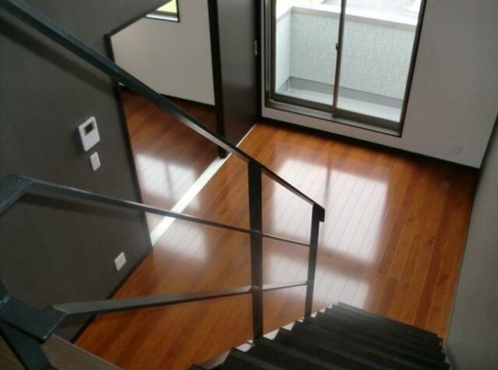 メゾネット中山の居間