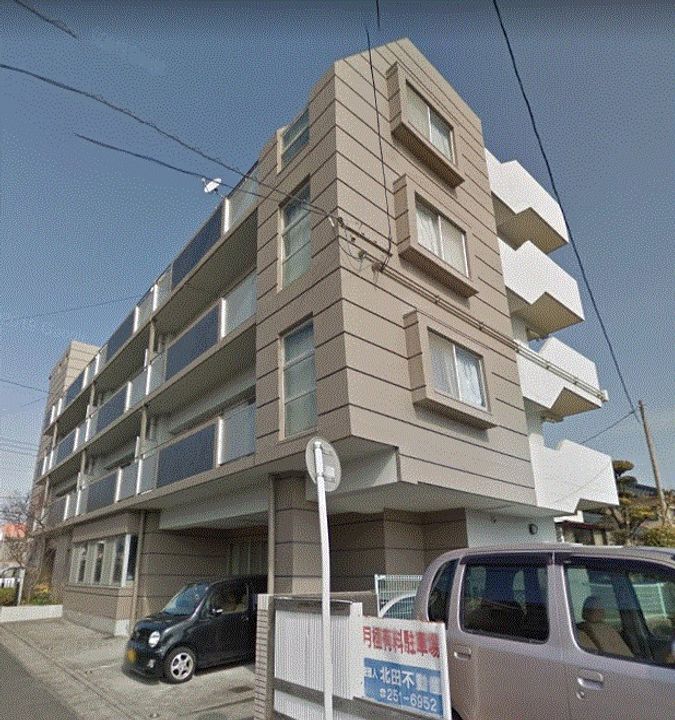 ファミール森園306の外観