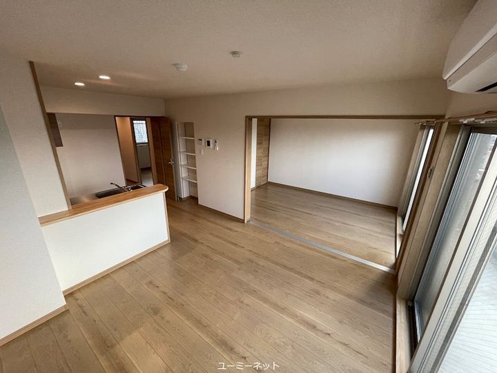 BASIC B.L.D 隼人101の居間