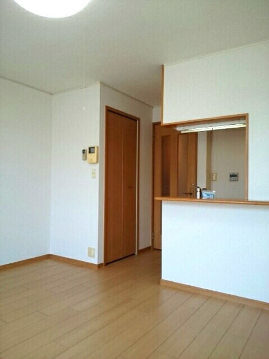ボンジュール・溝辺Ⅱの居間
