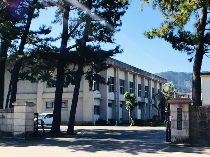 鹿児島県姶良市西餅田の賃貸アパートの周辺