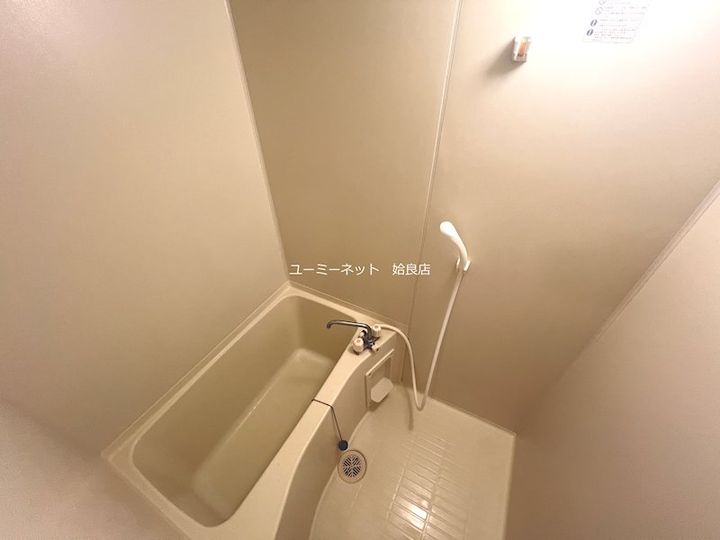 ラフィーネみろく103の風呂