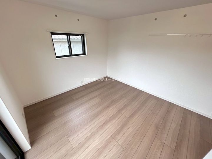 鹿児島県姶良市東餅田の賃貸マンションの居間