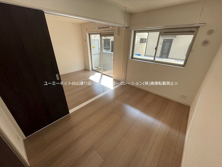 Cozy Court103の居間