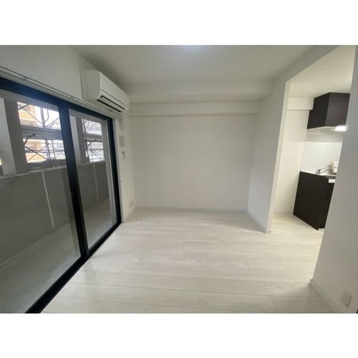 LIBTH新水前寺204の居間