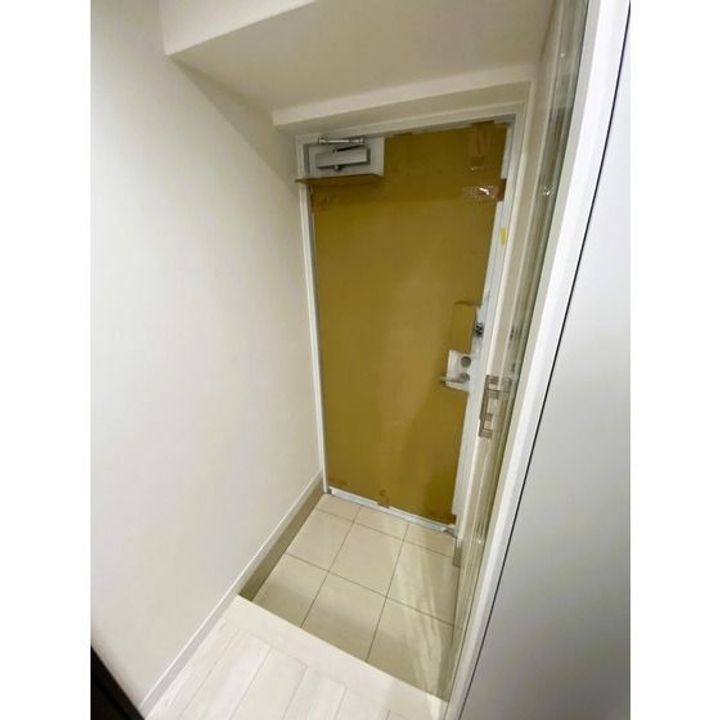 LIBTH新水前寺204の玄関