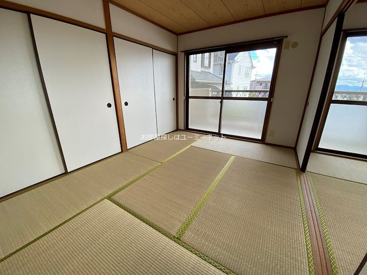 ビューヒルズの居間