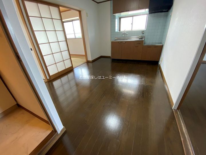 ビューヒルズの居間