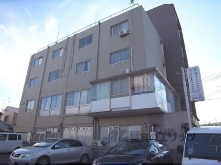 塚本マンション204の外観