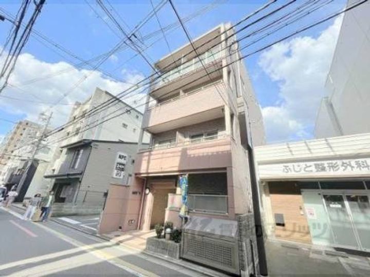 サンモールコート東洞院301の外観