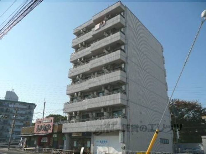 エリーフラッツ西京極405の外観