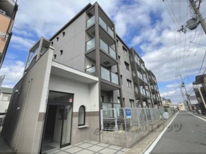 アーバニティー桂の外観