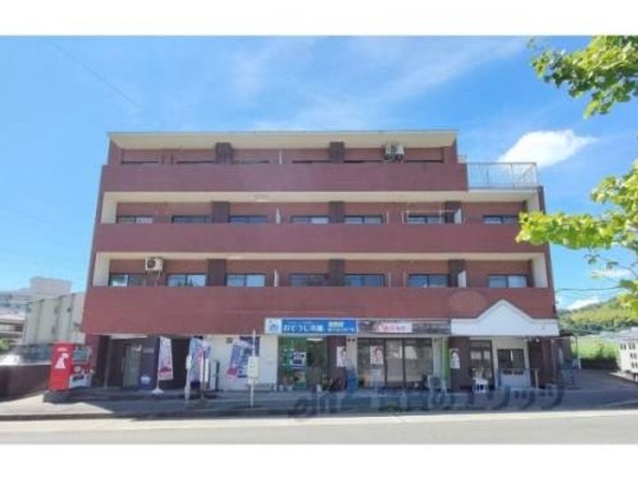 クレスト桂坂301の外観