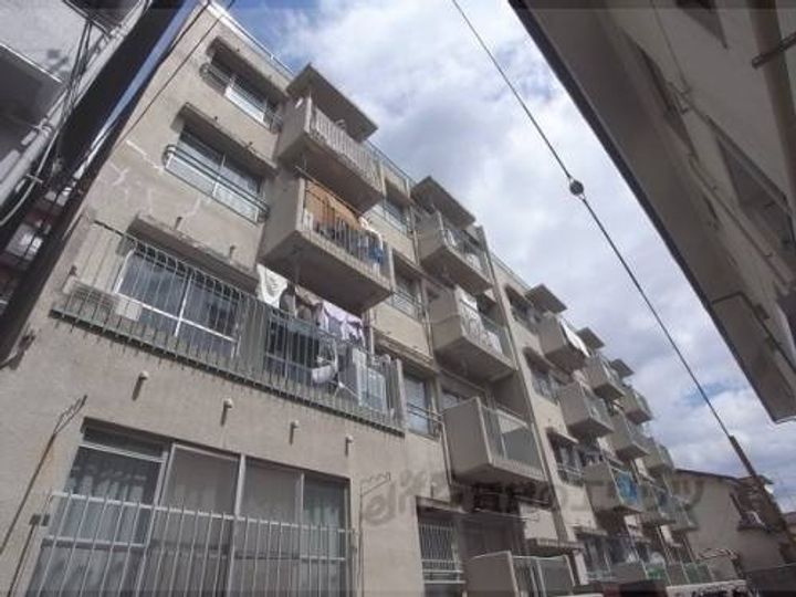 ニュー双ヶ丘マンション101の外観