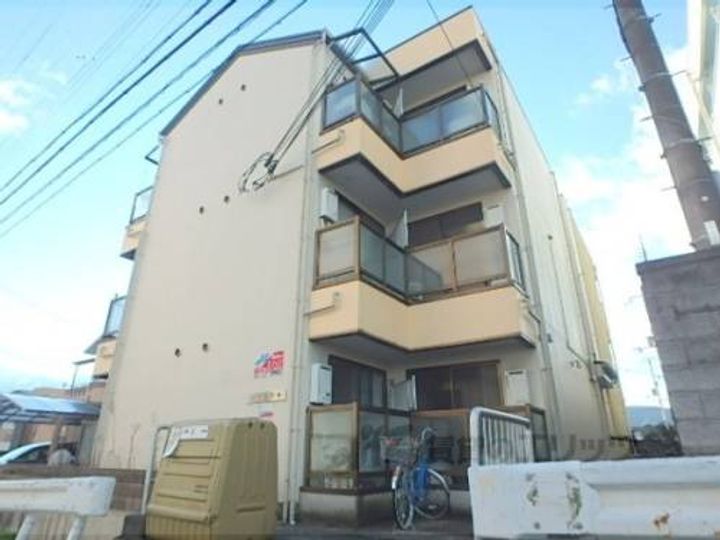アルビオンシティ京都沢町303の外観